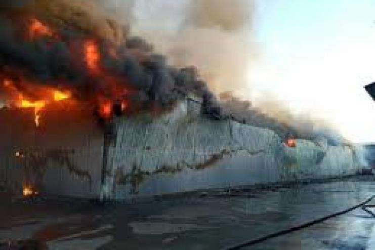 Из-за удара молнии в Одесской области горел склад